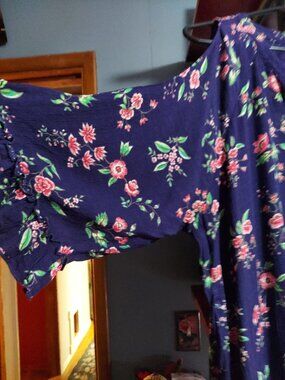 Open shoulder blouse by Democracy